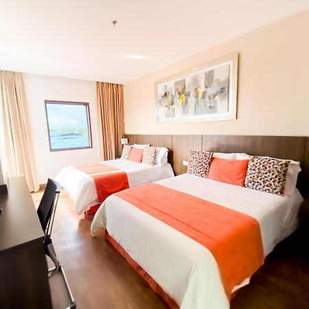Hotel Royal Elim International 칼리 외부 사진 A room at the hotel